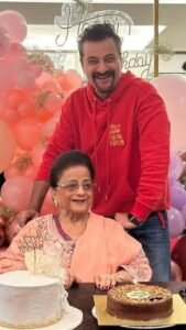 Read more about the article Nirmal Kapoor Death: Anil Kapoor’s Mother Died at 90 in Mumbai
